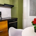 Dream Place Coresi Μπρασόβ